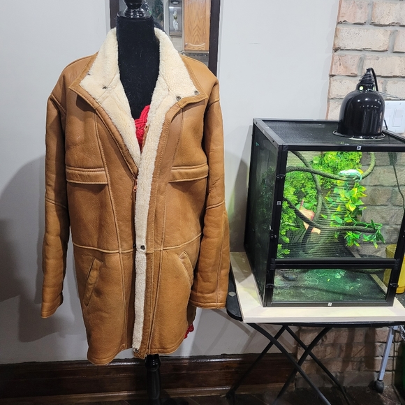 Vintage Authentic Sheepskin and Leather Jacket - Picture 5 of 9